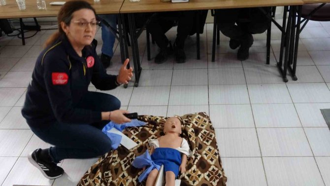 Kütahya İ̇hh’dan 20 Gönüllüye Daha ’Arama-kurtarma Ve İlk Yardım’ Eğitimi