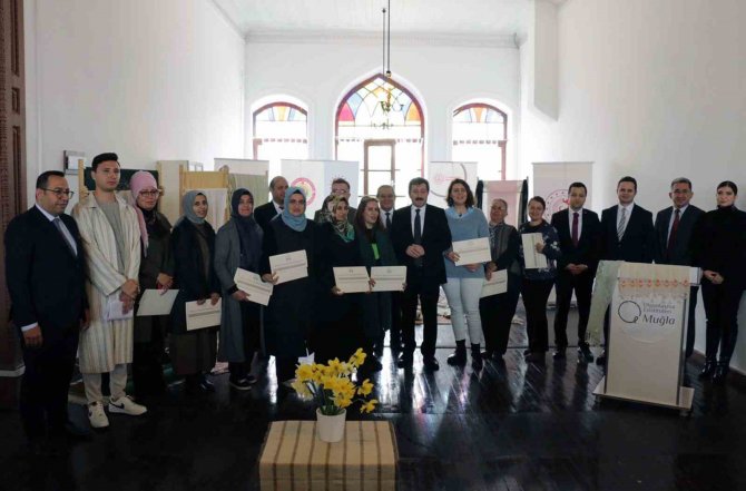 Olgunlaşma Enstitüsü Kadın Kursiyerleri Sertifikalarını Aldı