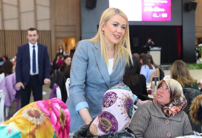 Başkan Doğan, Kadın Çalışma Arkadaşlarının Gününü Kutladı