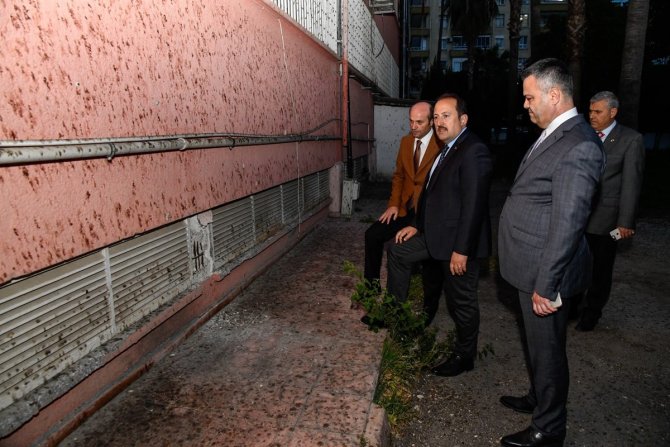 Mersin’de Deprem Hasarlarından Dolayı 76 Okul Boşaltıldı