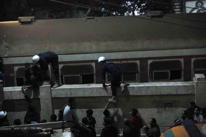 Mısır’da Tren Kazasında 4 Kişi Öldü