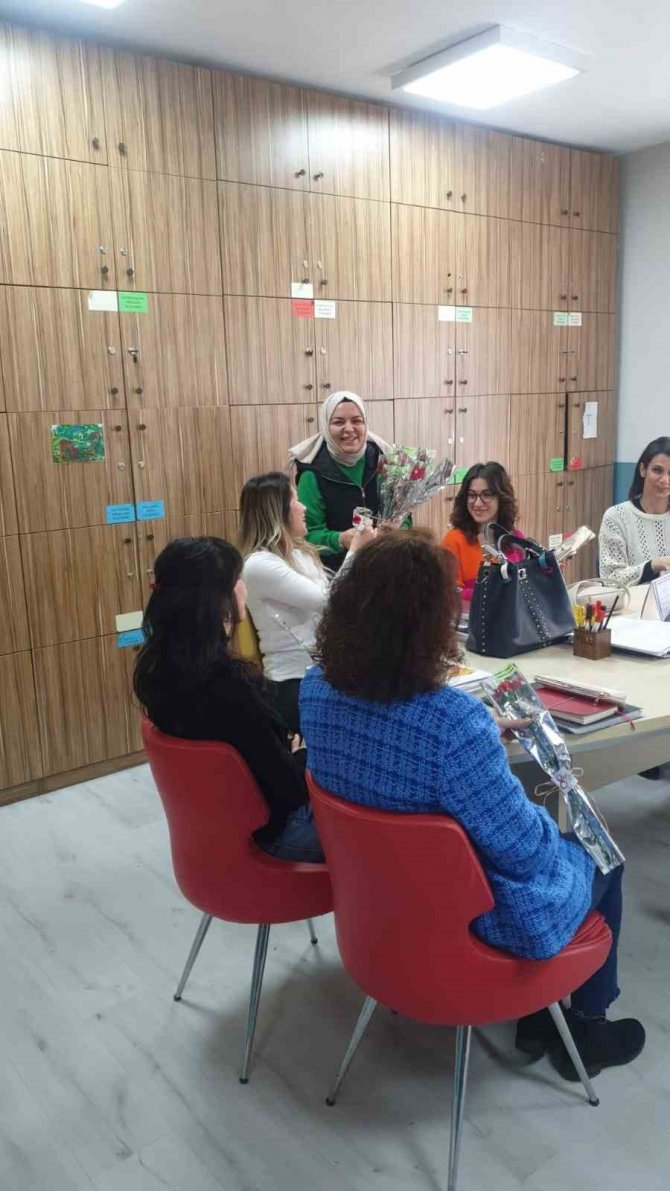 Ahmet Taner Kışlalı Ortaokulu’nda 8 Mart Kadınlar Günü Kutlandı