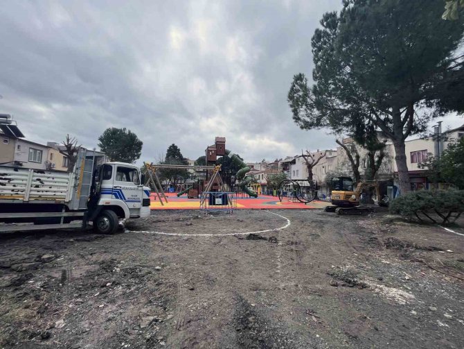 Ortaca Ünal Daka Çocuk Parkında İyileştirme Çalışması