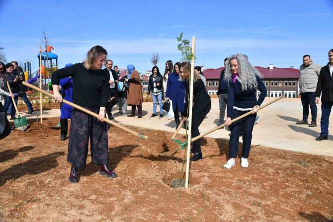 Trabzon’da Cinayete Kurban Giden Kadınlar İçin Hatıra Ormanı Oluşturuldu