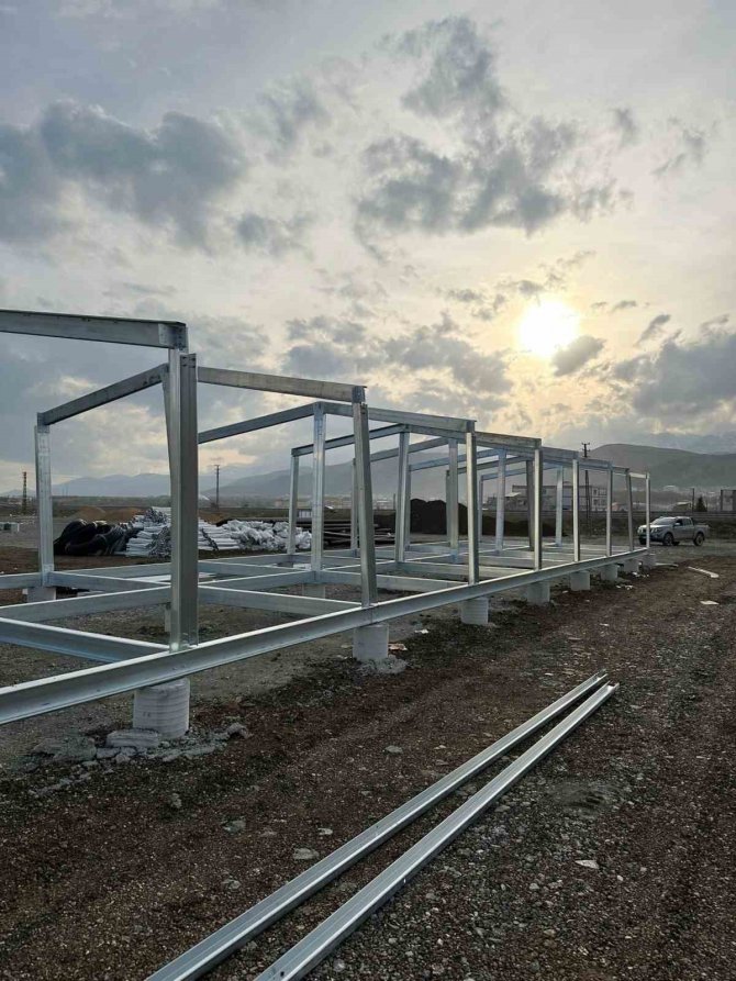 Osmangazi Belediyesi Depremzedeler İçin Konteyner Şehir Kurulumuna Başladı