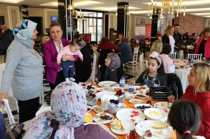 Depremzede Kadınlar Yaşadıkları Felaketi Anlattı