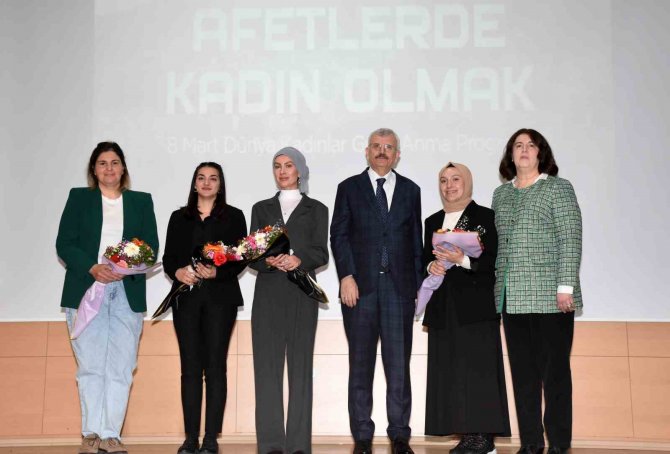 Sağlık Bilimleri Üniversitesi Rektörü Erdöl: “Kadınlarımızı Artık Şiddetle, Cinayetlerle Anmak İstemiyoruz”