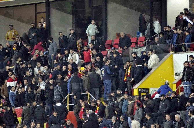 Kayserispor - Fenerbahçe Maçını 12 Bin 370 Taraftar İzledi