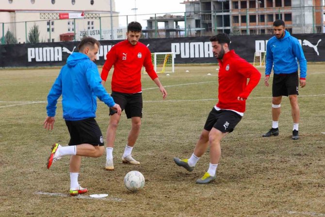 Afyonspor, Amedspor Maçı Hazırlıklarına Başladı