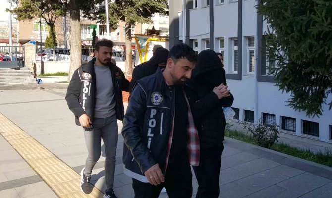 Eş Zamanlı Torbacı Operasyonunda 3 Tutuklama