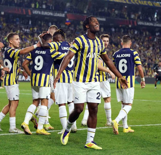 Fenerbahçe, Avrupa’da Sevilla Karşısında