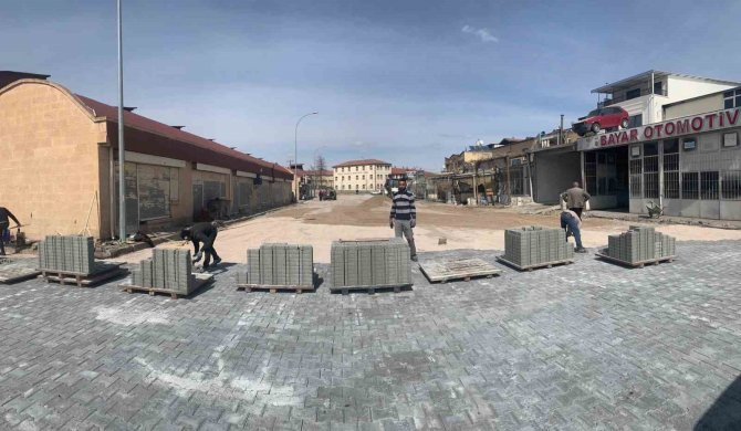 Ürgüp’te Yol Bakım-onarım Ve Çevre Düzenleme Çalışmaları Devam Ediyor