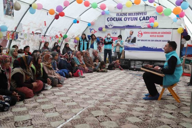 Elazığ Belediyesi Depremzede Kadınları Yalnız Bırakmadı