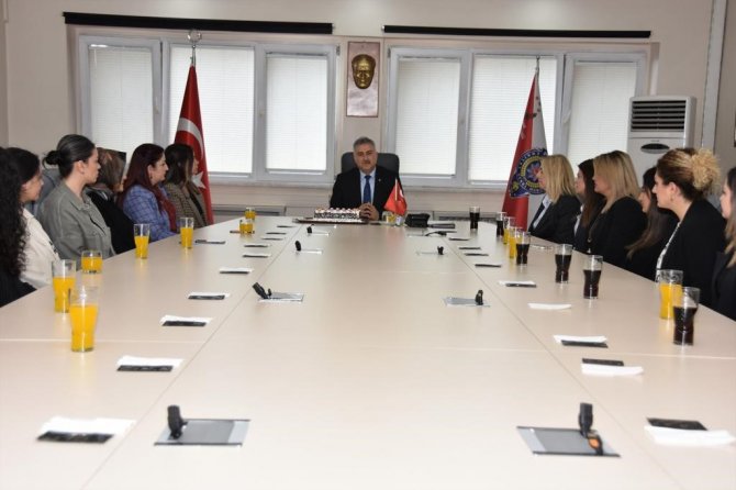 Aktaş Kadın Personellerin Gününü Kutladı