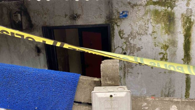 İ̇ntihara Teşebbüs Ettiği Sanılan Kadını Kocası Vurmuş