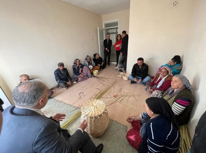 Sodam’da Top Dikim Ve Sepet Yapım Kursu Devam Ediyor