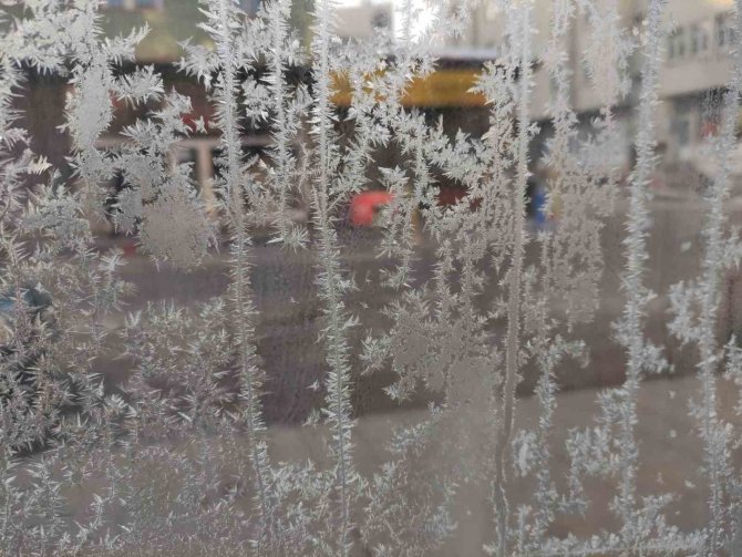 Ardahan’da Soğuk Hava Etkili Oluyor