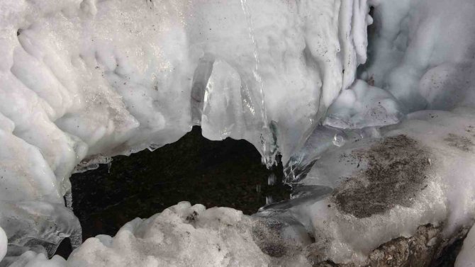 Ardahan’da Soğuk Hava Etkili Oluyor