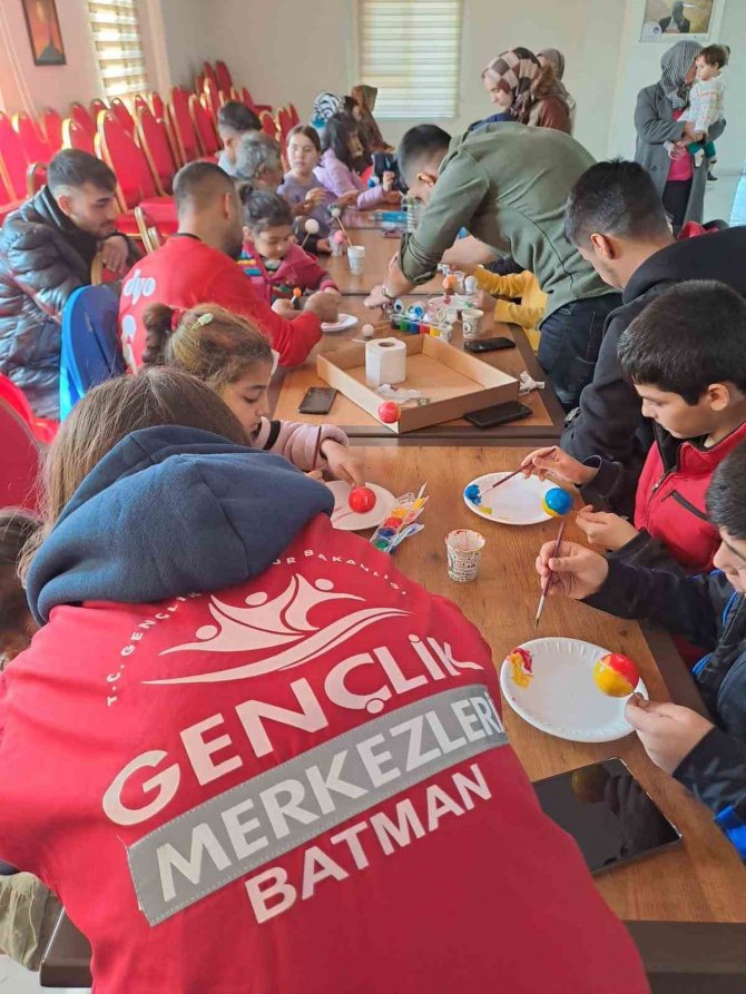Minik Depremzede Misafirler Gönüllerince Eğleniyor