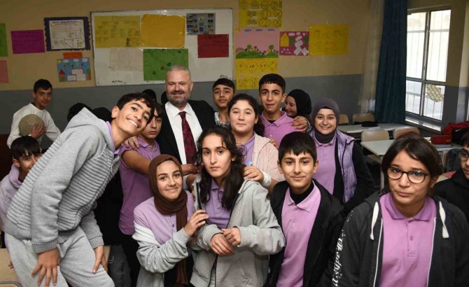 Yks Ücretlerini Menemen Belediyesi Karşılayacak