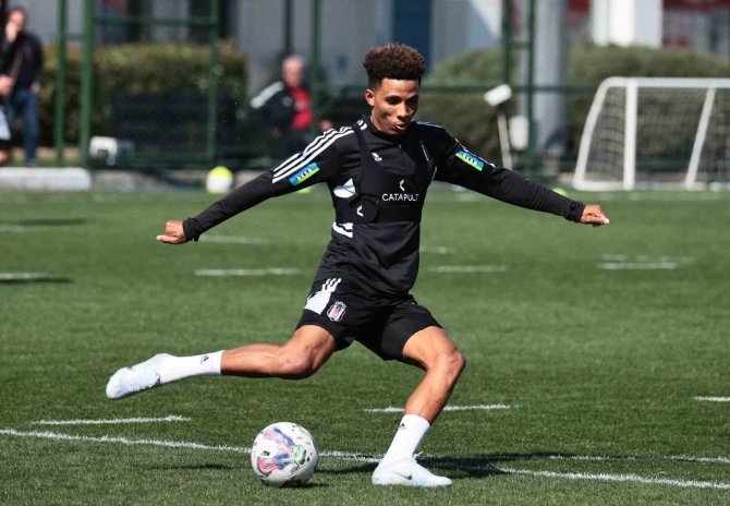 Beşiktaş, Medipol Başakşehir Maçı Hazırlıklarına Devam Etti