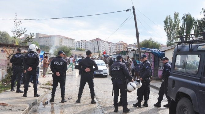 Polisten Şafak Operasyonu
