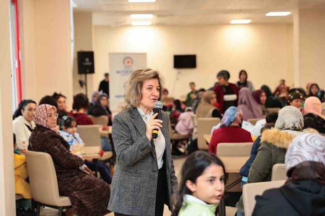 Denizli’de Misafir Edilen Depremzede Kadınlar Yalnız Bırakılmadı