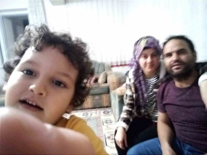 Boşanma Aşamasındaki Eşinin Götürdüğü Oğlunu Geri İstiyor