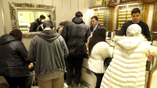 Deprem Korkusu Altını ’Yastık Altından’ Çıkardı