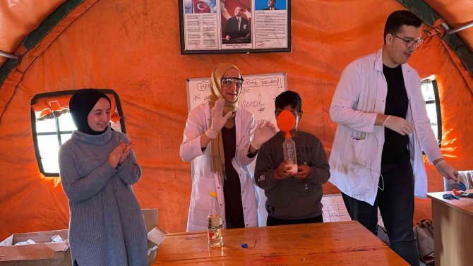 İ̇skenderun’da Depremzede Çocuklar İçin Bilim Atölyesi Kuruldu