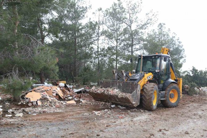 Didim’de Moloz Temizleme Çalışması Yapıldı