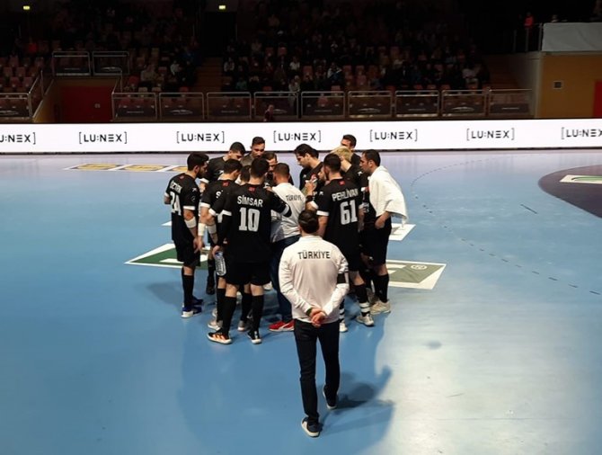 A Milli Erkek Hentbol Takımı, Lüksemburg’u 30-29 Yendi