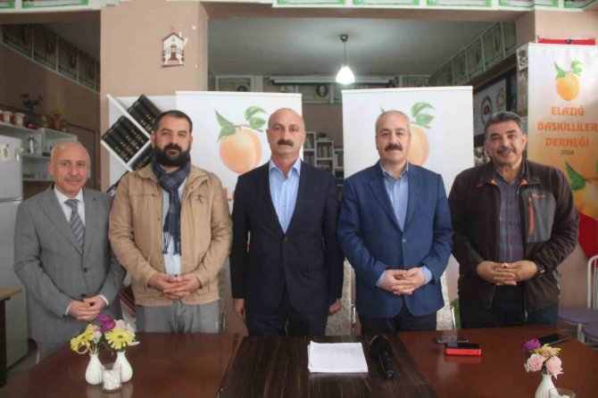 Depremden Sonra Tonlarca Kayısı Depoda Kaldı: Elazığ’dan Şire Pazarı Talebi