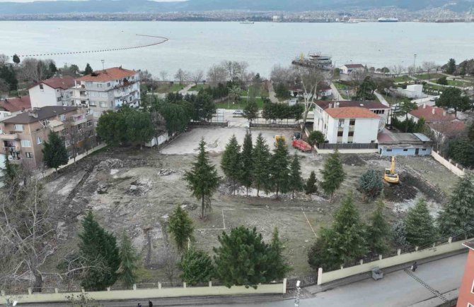 Gölcük’te Yeni Yatırımlar Hayata Geçiyor