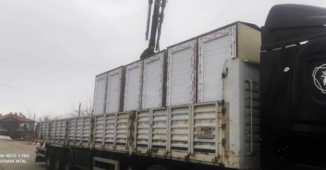 Güroymak’ta Üretilen Seyyar Duş Ve Tuvaletler Deprem Bölgelerine Gönderildi