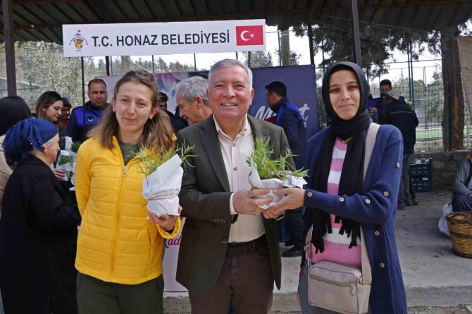 Başkan Kepenek; “Kadınlara Pozitif Ayrımcılık Yapıyoruz”