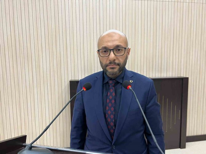 İ̇l Özel İ̇dare Ekipleri Deprem Bölgesinde Özveriyle Çalıştı