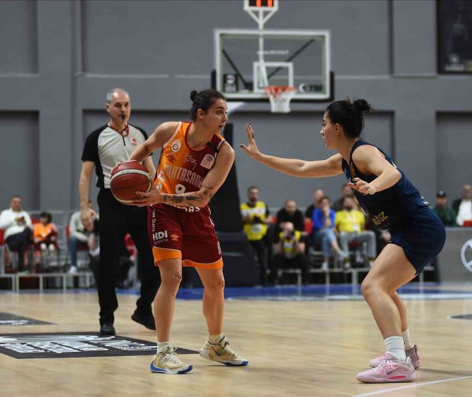 Ing Kadınlar Basketbol Süper Ligi: Galatasaray: 62 - Fenerbahçe: 80