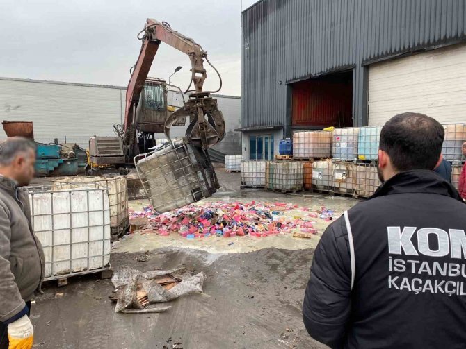 İ̇stanbul’da Ele Geçirilen 110 Ton Kaçak Tütün Ve Tütün Mamulleri İmha Edildi