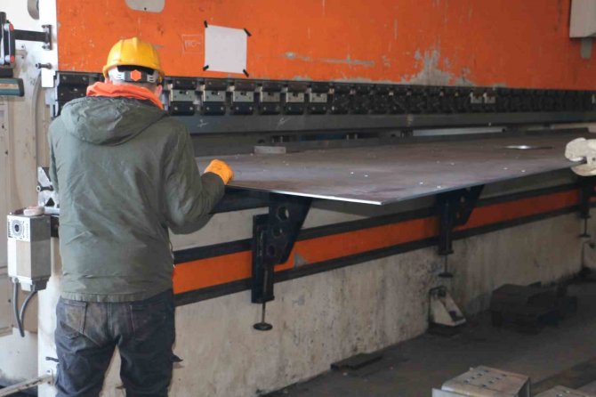 Deprem Sonrası Diyarbakır Osb 15 Bin Çalışan İle Üretime Devam Ediyor