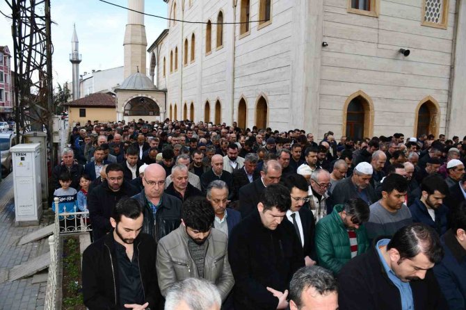 Kalp Krizi Sonucu Vefat Eden Okul Müdürü Toprağa Verildi