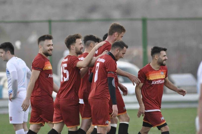 Erciyes Esen Makine Fk’da Yüzler Gülüyor