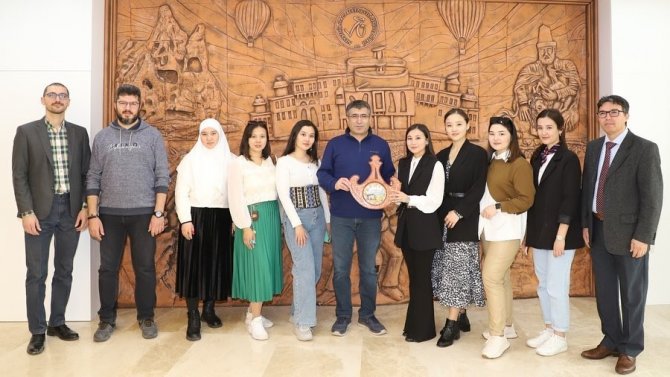 Yüksek Lisans Öğrencilerinden Nevü’ye Ziyaret