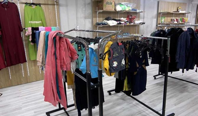 Sosyal Market Depremzedelerin İmdadına Yetişti