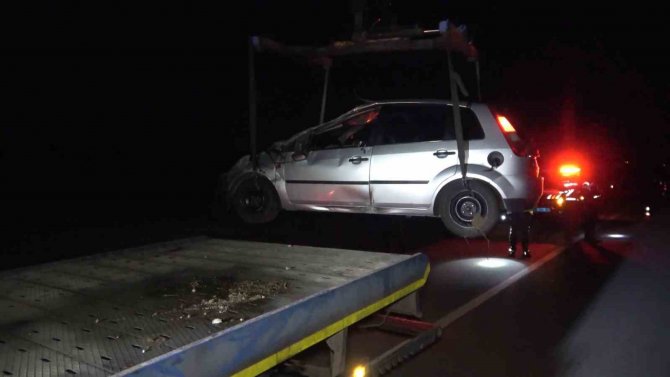 Navigasyonu Ayarlarken Dikkati Dağıldı, Otomobili İle Takla Attı