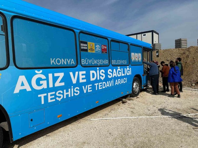 Konya Mobil Gözlük Ve Diş Araçları Depremzedelere Derman Oluyor