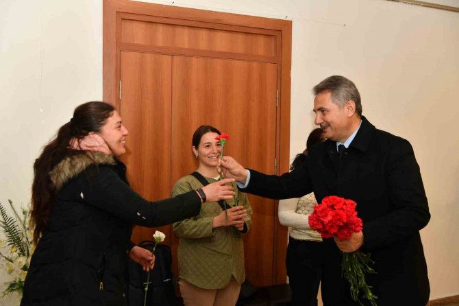 Başkan Köse: "Deprem Felaketinde Kadınlarımız Toparlayıcı Bir Güç Oldu"