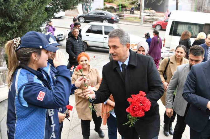 Başkan Köse: "Deprem Felaketinde Kadınlarımız Toparlayıcı Bir Güç Oldu"