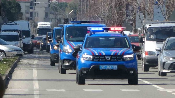 Boşanma Aşamasındaki Karısını Öldüren Koca Adliyede