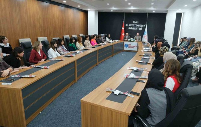 Sbtü’de Kadın Personel Unutulmadı